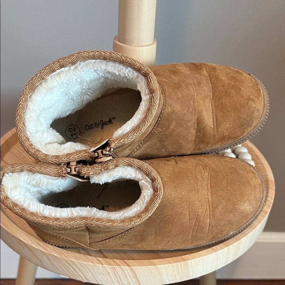 Cat & Jack Girls Arlo Cozy Tan Congac Ankle Boots Size 12 - Picture 5 of 7